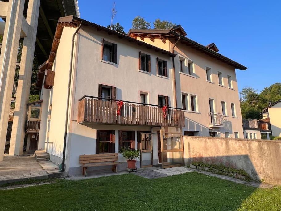 Conveniente, Tranquilla E Accogliente Con Park Villa Belluno Luaran gambar