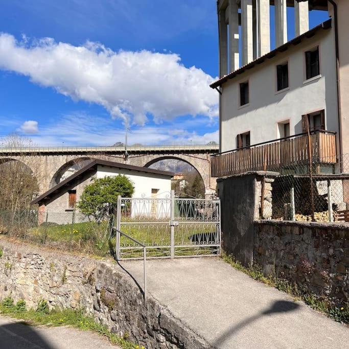 Conveniente, Tranquilla E Accogliente Con Park Villa Belluno Luaran gambar